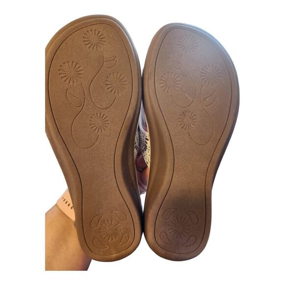 Cliff by white mountian thong sandle women's sz 8.5 white with silver accents - Picture 6 of 10